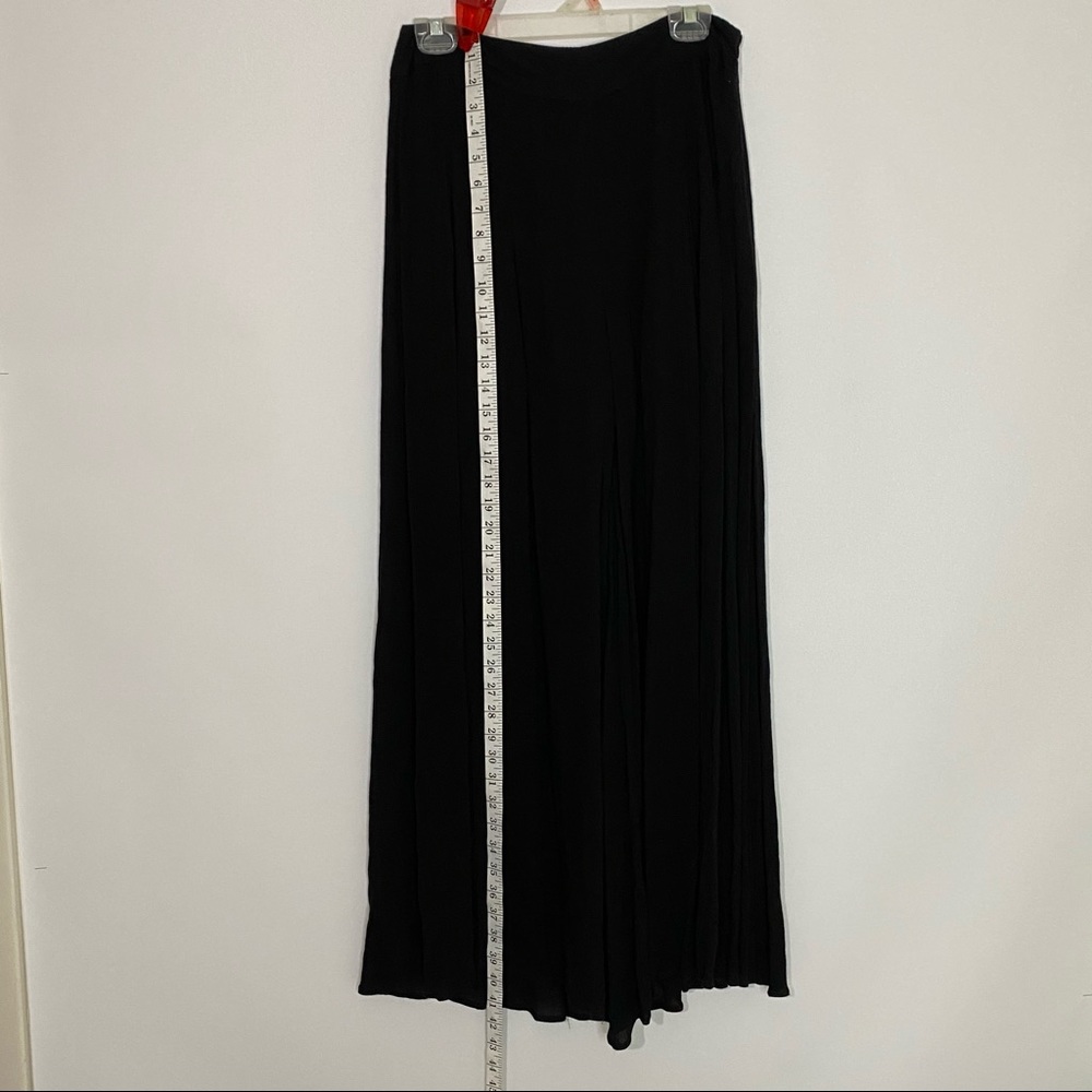 Umgee wide leg black sheer pants size small zip side with sewn in short Flowy - Picture 8 of 9